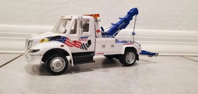 1/24 DG PRODUCTIONS VEHÍCULO DE RECUPERACIÓN INTERNACIONAL GRÚA PROBADO Y FUNCIONA Foto 1 de 4