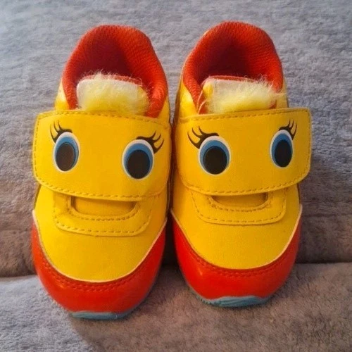 Zapatos de Gimnasio REEBOK Piolín Pájaro Niño Talla 4 ADORABLES ❤️ Excelente Estado  Foto 1 de 1