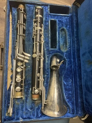 Clarinete bajo Kohlert para piezas y reparación Foto 1 de 4