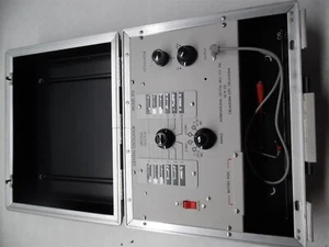 International Crystal Crystal Oscillator Model 812 - Picture 1 of 5