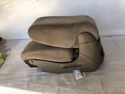 Подушка сиденья передней центральной консоли 2003 - 2007 FORD TAURUS с двойным подстаканником - Изображение 1 из 4