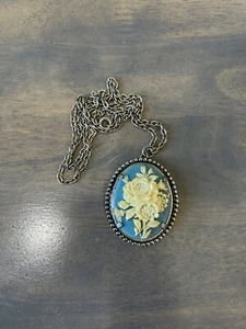 Blue Floral Cameo Pendant Necklace - Picture 1 of 4