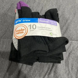Wonder Nation Girls' Crew Socks 10-Pair Size Med (10 1/2-4) Black Colored Heel - Picture 1 of 1