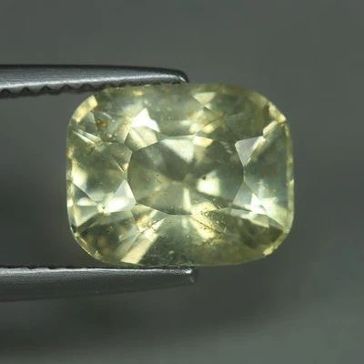 3.62 Cts_Unique Gemstone_100 % Natural Unheated Grossular Mint Yellow Garnet - Image 1 of 3