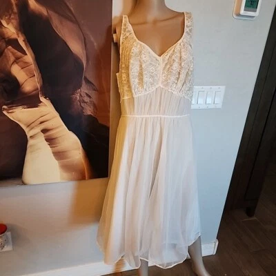Vintage Gossard Artemis Nylon Lace Full Slip 38 Ivory lingerie Made In U.S.A. - Image 1 of 4