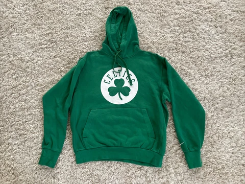 Nike Boston Celtics Pullover Hoodie Men’s Medium Cover