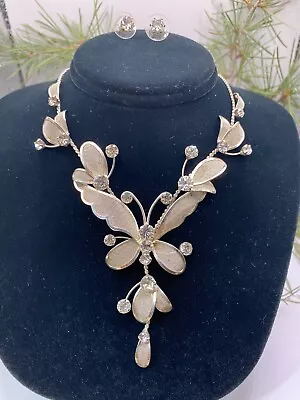 Pendientes vintage de diamantes de imitación y malla floral, mariposa, collar, 3 CTW tachuelas circonita Foto 1 de 4