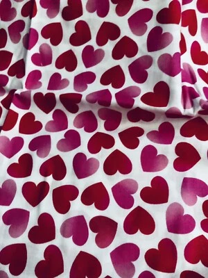 Corazones de Colección Día de San Valentín Rosa-Rojo Ombré Diseñados para Tela JoAnn BTFE Foto 1 de 4
