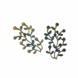 10 piezas Dijes Colgantes Antiguos Vid Hiedra Verde Cobre Look Artesanía 58x35mm 52295 - Imagen 1 de 7