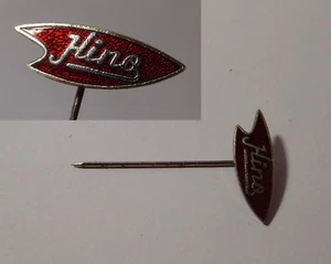 Épinglette ancienne - Automobile " Hino " - acier emaillé - Imagen 1 de 1