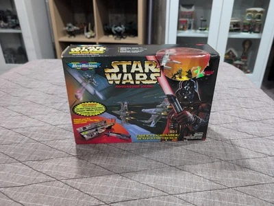 Micro Machines Star Wars Adventure Gear Vader's Lightsaber/Death StarTrench 1996 Foto 1 de 4