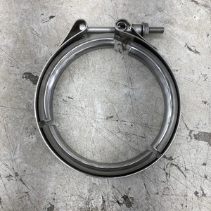 International Exhaust Clamp 3553803C2 (New Old Stock) - Picture 1 of 3