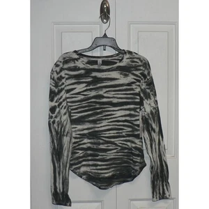 Z By Zella Girls Long Sleeve Cotton Tee in Green Urban Tie Dye XL 14/16 - Picture 1 of 4