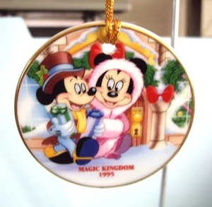 DE COLECCIÓN Disney 1995 MAGIC KINGDOM, adorno de disco de porcelana... EDICIÓN LIMITADA - Imagen 1 de 1