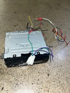 Pioneer DEH-S1010UB Single CD Receiver mit USB für Android Handys - Ladendisplay - Bild 1 von 4