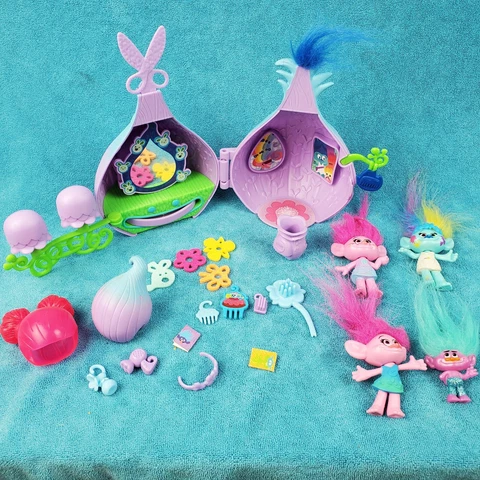 Disney Trolls Poppy's Hair Salon Figures Beauty Shop Playset Cover