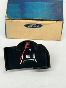NOS Ford Oil Pressure Gauge – C5TZ-9273-A – Fits 1961-69 Ford Trucks & Econoline - Picture 1 of 7