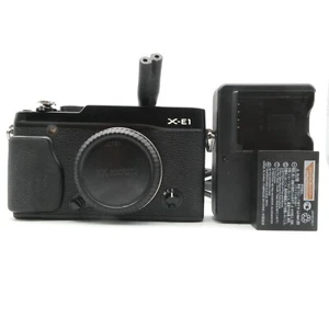 EXC- Fujifilm X Series X-E1 16.3MP Digital SLR Camera - Black (Body Only) - Picture 1 of 7