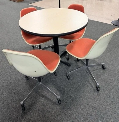 Conjunto de jantar Herman Miller 1960’s meados do século moderno - Imagem 1 de 4