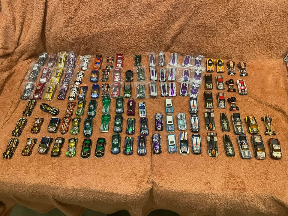 Acceleracers Highway 35 World Race Hot Wheels Assorted Individual Cars - Image 1 of 4