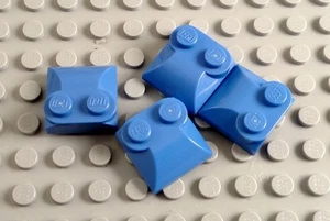 LEGO Lot of 4 Blue Violet 2x2 Engine Bricks with 2 Top Studs - Picture 1 of 1