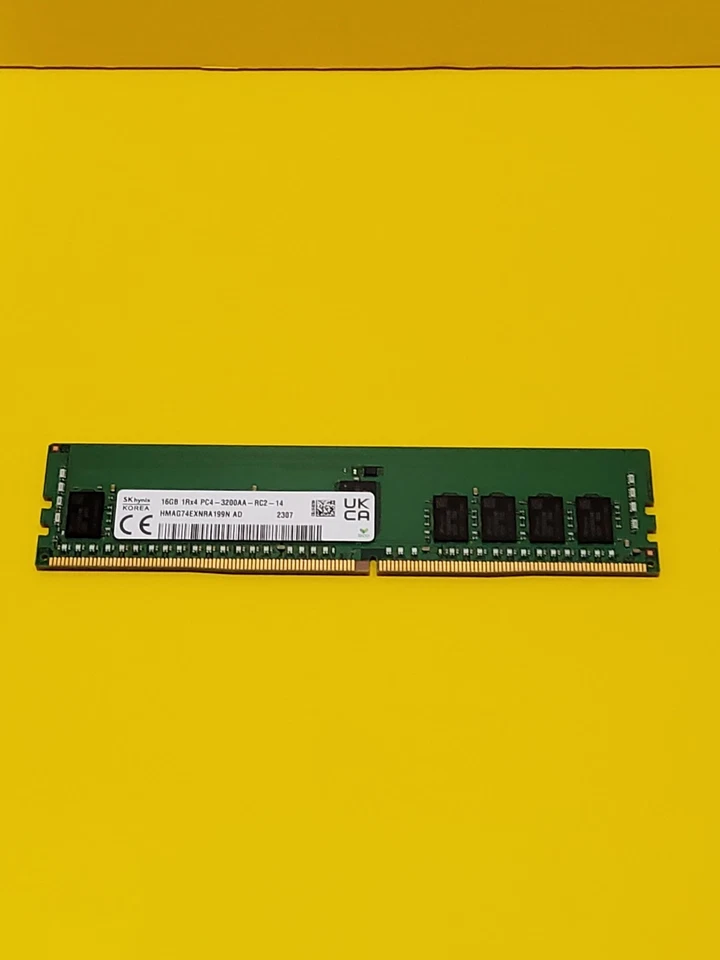 SK Hynix 16GB (1x16GB)  PC4-3200AA Server Memory HMAG74EXNRA199N AD 2307 - Image 1 of 3