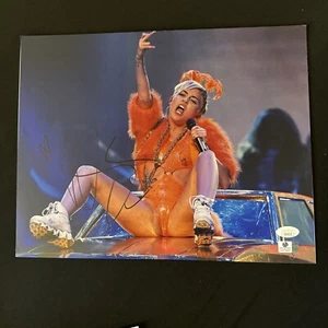 Miley Cyrus Award Performance Signed 11x14 Photo Autographed JSA COA Rare - Picture 1 of 4