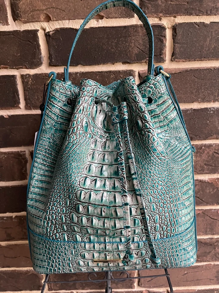 NUEVO CON ETIQUETAS $325 Bolso de Hombro Brahmin Marlowe Azul Mineral MELBOURNE Cordón Cubo Foto 1 de 4