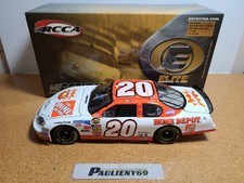 2005 Tony Stewart #20 Home Depot / Kaboom 1:24 NASCAR Action/RCCA Elite MIB