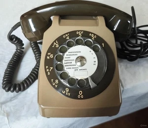 ANCIEN TELEPHONE A CADRAN SOCOTEL S63 - Photo 1/3