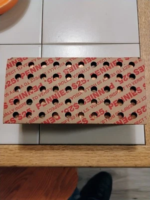 Caja bancaria de $25 de 2.500 centavos - ¡sin buscar! Encuentra trigo, errores, cobre Foto 1 de 2