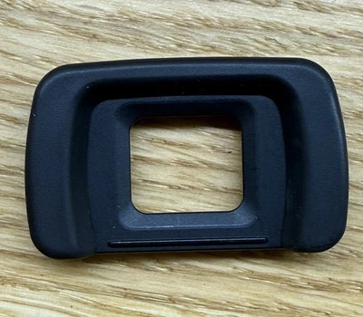 Olympus OEM Eyepiece Eyecup For E3 E30 E400 E410 E500 E510 E520 E620 - Image 1 of 2