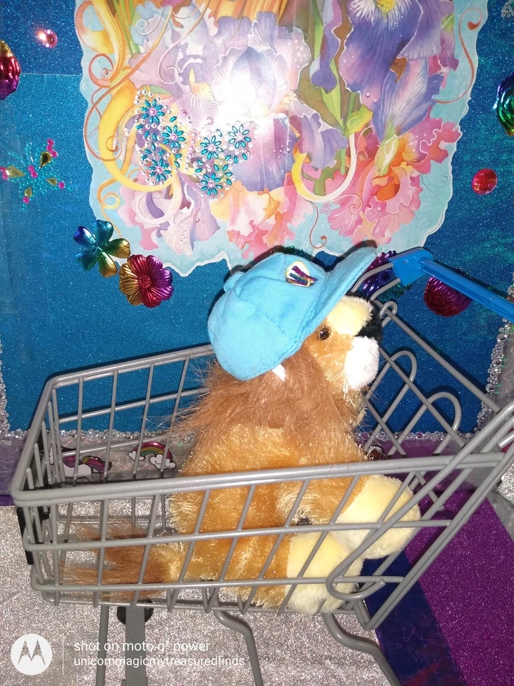 🦄Ganz / Webkinz Stringy "Lil Kinz Lion" w/Webkinz Blue Cap/Hat HS006 7" Plush! - Image 1 of 4