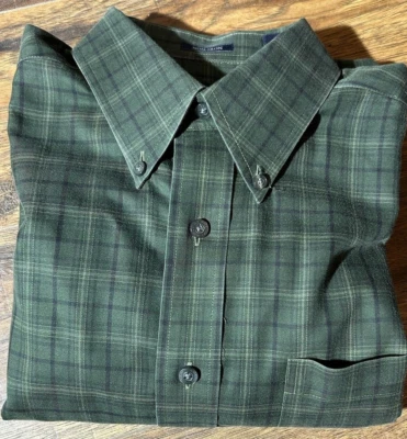 Hathaway~Green Plaid Shirt~Men's~Medium~Long Sleeve~Button Down Collar~Button Up - Image 1 of 4