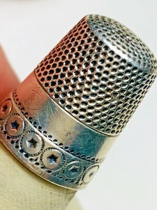 Vintage Sterling Thimble (Waite Thresher) ID. Number 146 - Picture 1 of 4