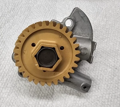 OEM Kohler V-Twin Oil Pump 24 327 04 - Image 1 of 3