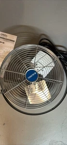 Global Industrial Workstation Fan, 12" - Picture 1 of 3
