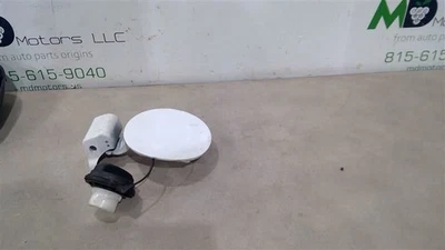 2012-1017 KIA RIO CONJUNTO DE TAMPA DE PORTA DE ENCHIMENTO DE COMBUSTÍVEL FABRICANTE DE EQUIPAMENTO ORIGINAL 695101W000  - Imagem 1 de 4