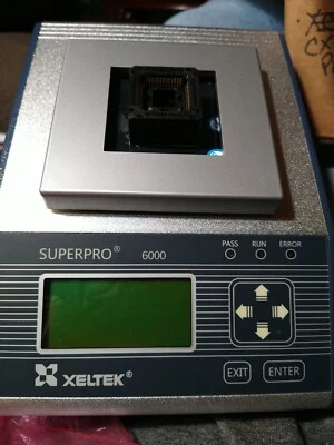 Programador de dispositivos universal Xeltek SuperPro 6000 + adaptador de enchufe de chip CX2052 Foto 1 de 4