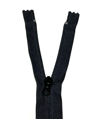 100 Pack YKK Nylon Coil Lightweight Reverse Zipper Color Black #580-Length 13" - Image 1 of 4