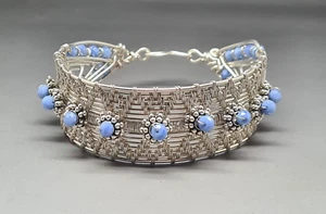Pulsera enchapada en plata envuelta en alambre hecha a mano - Imagen 1 de 6