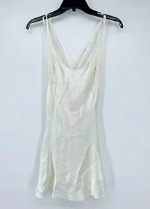Vestido sin Mangas Victoria's Secret Años 90 Y2K Marfil Satinado Encaje Coqueta Ajuste y Acampanado - Imagen 1 de 10