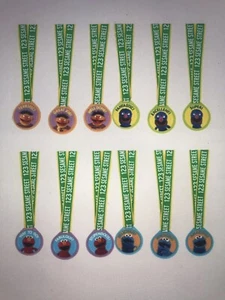 Sesame Street Party Supplies Favors 12 asst Medals - Picture 1 of 1