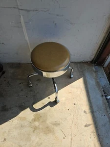 Vintage E.F. BREWER Doctor Dentist Medical Stool SCREW Adjustable Wheels, 18-24” - Picture 1 of 6
