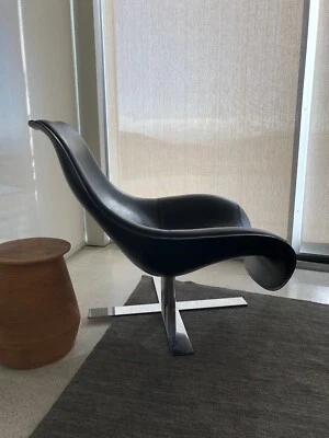 Silla B&B Italia Mart, cuero negro, preciosa, muy cómoda, impecable Foto 1 de 3