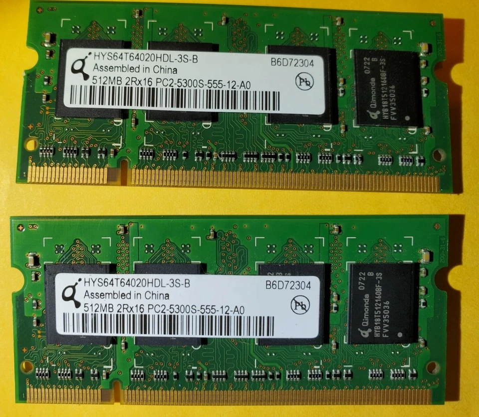 2 X 512 MB PC2‑5300 SO‑DIMM 667 MHz DDR2 HYS64T64020HDL-3S-B - Image 1 of 1