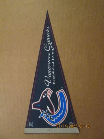 NHL Vancouver Canucks Vintage Established 1970 Team Logo Hockey Pennant Cover