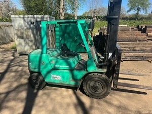 Mitsubishi diesel forklift 4T - Picture 1 of 6