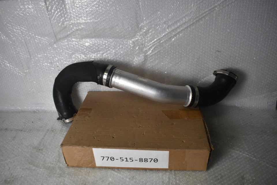 PORSCHE PANAMERA 4S INTER 冷却器软管降速器 2017 - 2023 原始设备制造商 971 145 708 — 第 1/4 张图片