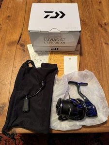 Daiwa LUVIAS LT2500S-XH Spinnrolle Neu im Karton!!! Neu im Karton!!! VERSAND KOSTENLOS!!! - Bild 1 von 6